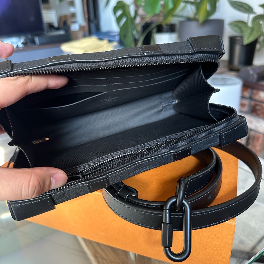 Louis Vuitton Monogram Taurillon Soft Trunk Wallet - Picture 3 of 9